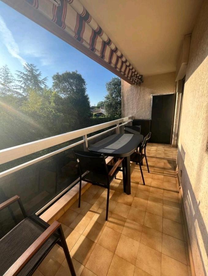2 Pieces Proche Plage + Parking Golfe-Juan Eksteriør billede