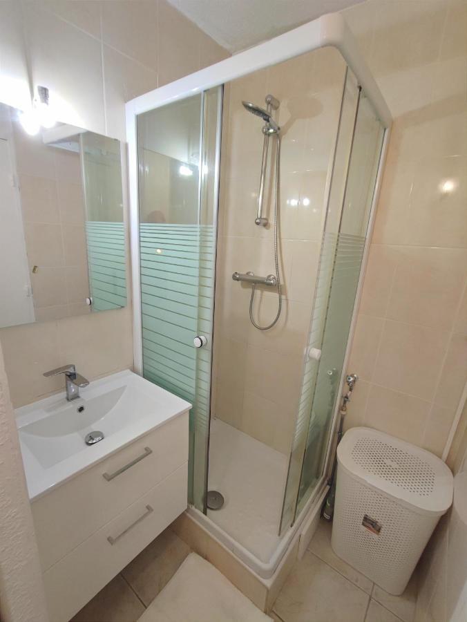 2 Pieces Proche Plage + Parking Golfe-Juan Eksteriør billede